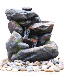 Chine Fontaines d'eau extérieures de roche, fontaine en pierre de cascade avec le matériel de ciment fournisseur