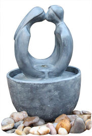 Chine Fontaine d'eau nue de couples de décoration de fonte de pierre chiffre abstrait à la maison de fontaines de petit fournisseur